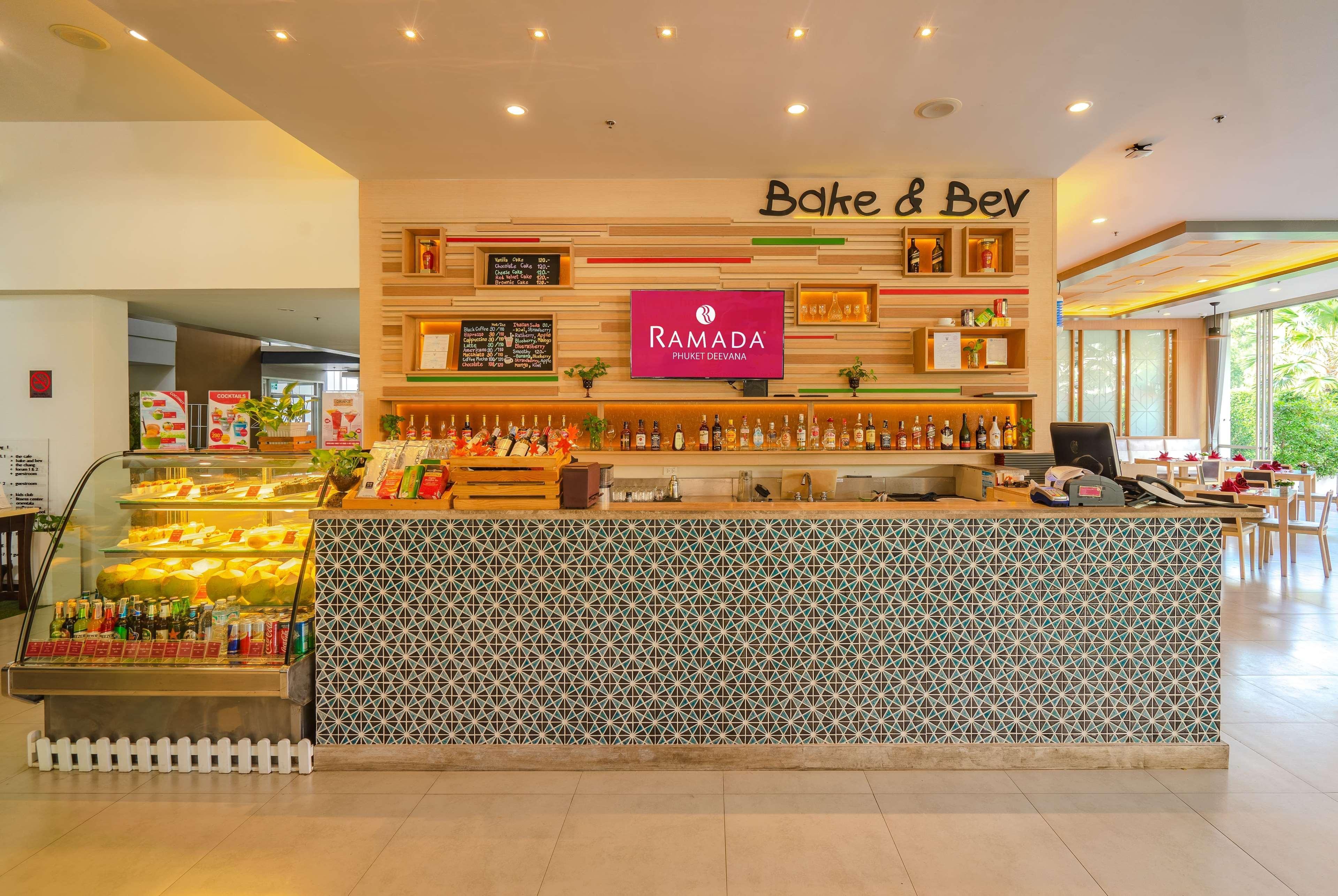 Patong Ramada By Wyndham Phuket Deevana מראה חיצוני תמונה